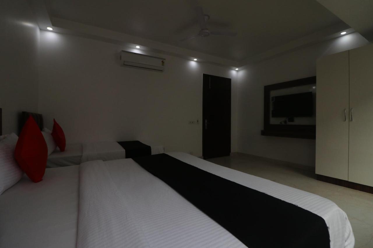 Hotel King Plaza New Delhi Exterior foto