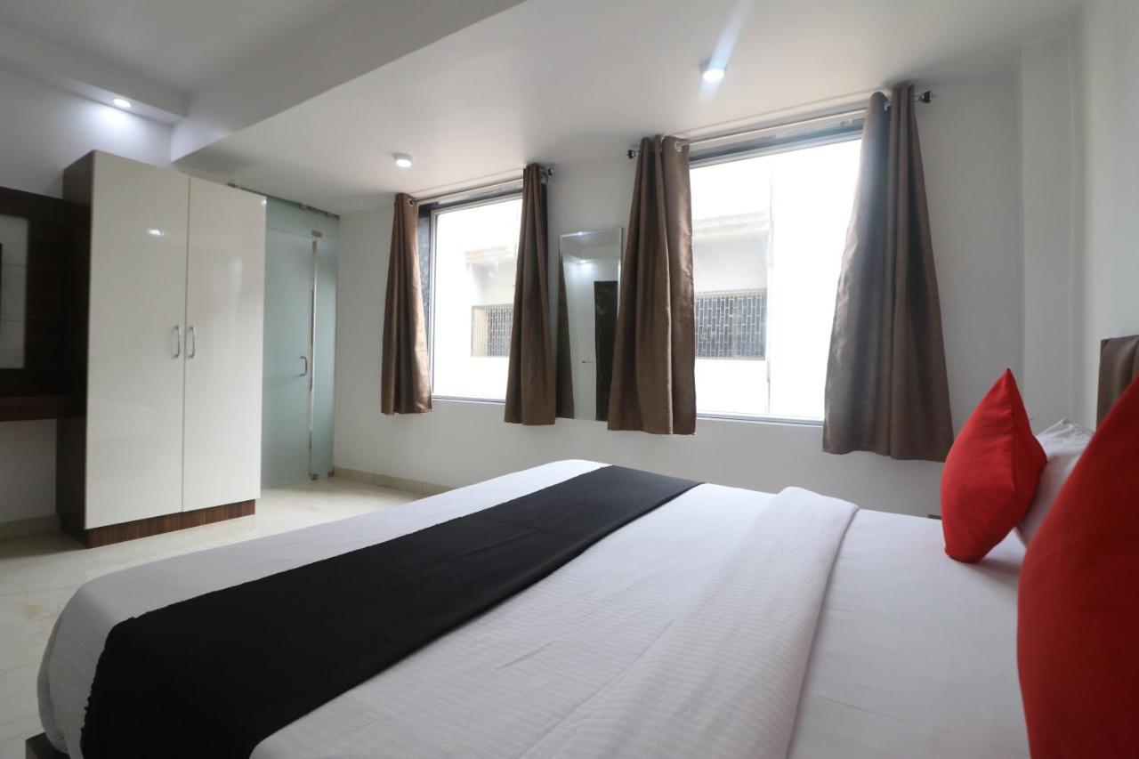 Hotel King Plaza New Delhi Exterior foto