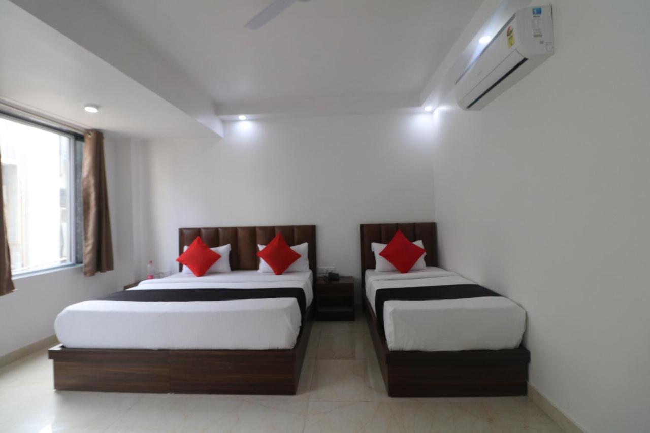Hotel King Plaza New Delhi Exterior foto